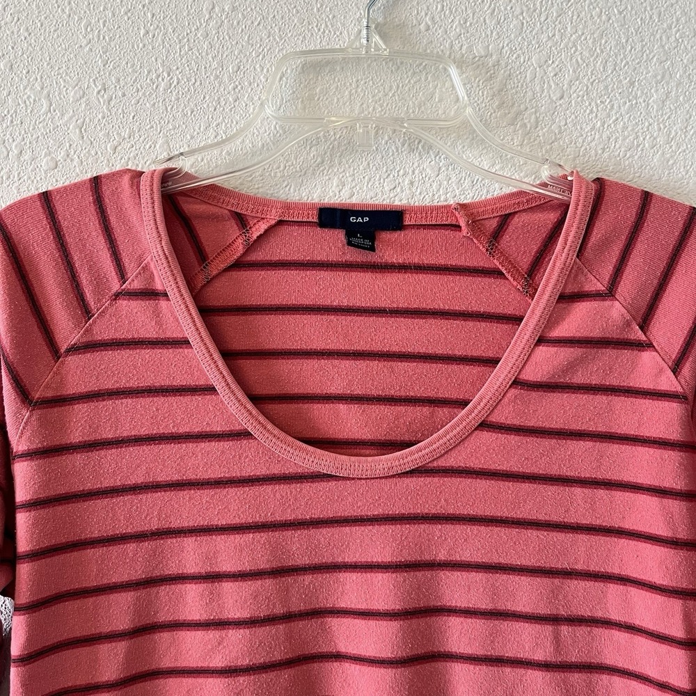 Vintage Y2K Gap Women's T-Shirt Size L Long Sleeve Scoop Neck Striped Pink - Picture 4 of 13
